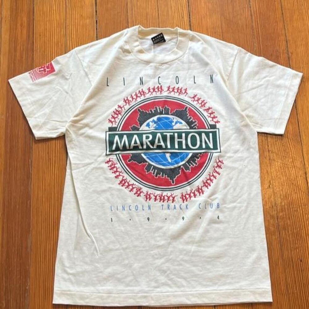 Fruit-of-the-loom Men's White and Cream T-shirt